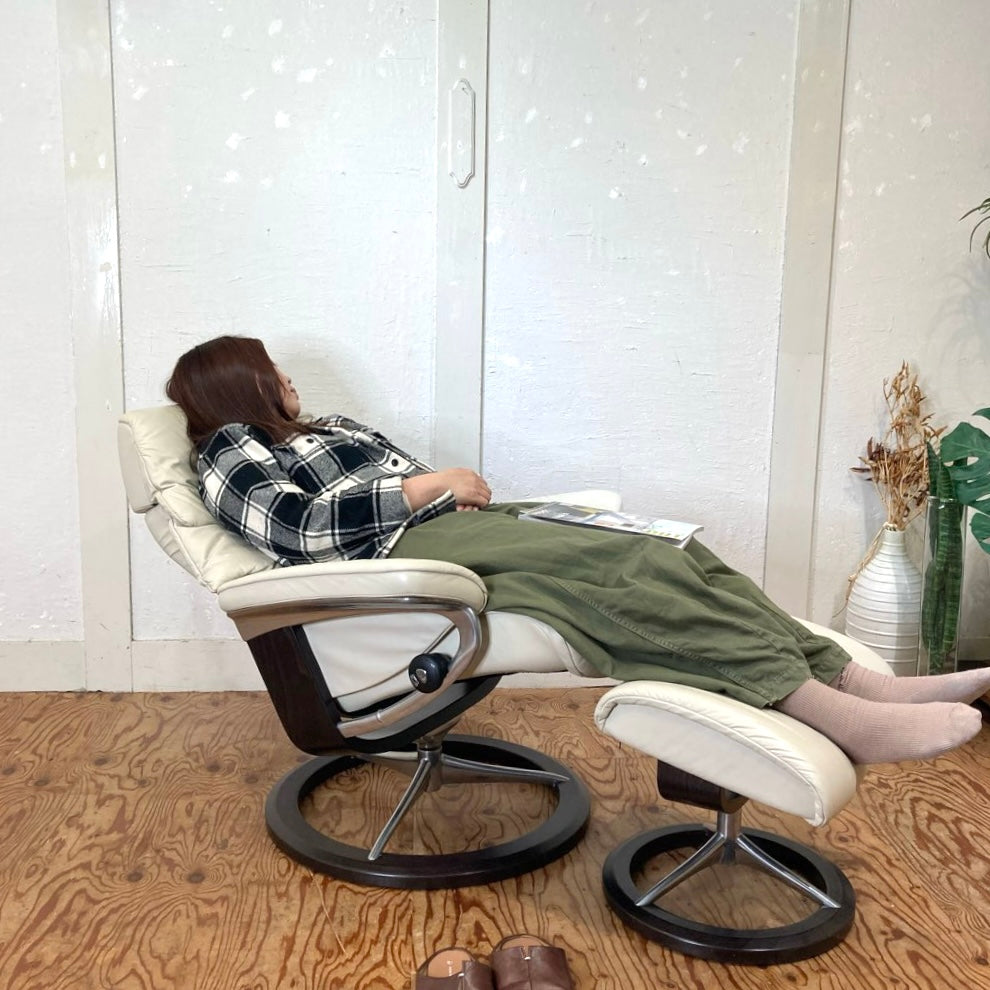 エコーネス EKORNES ストレスレスチェア&オットマン Mサイズ ルビー