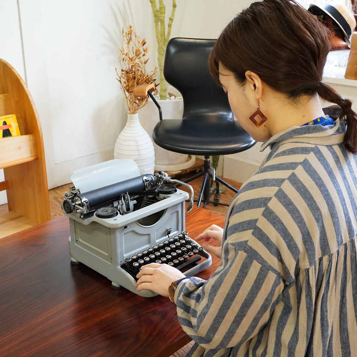 小型邦文 タイプライター 日本タイプライター株式会社製造 SH-280 和文