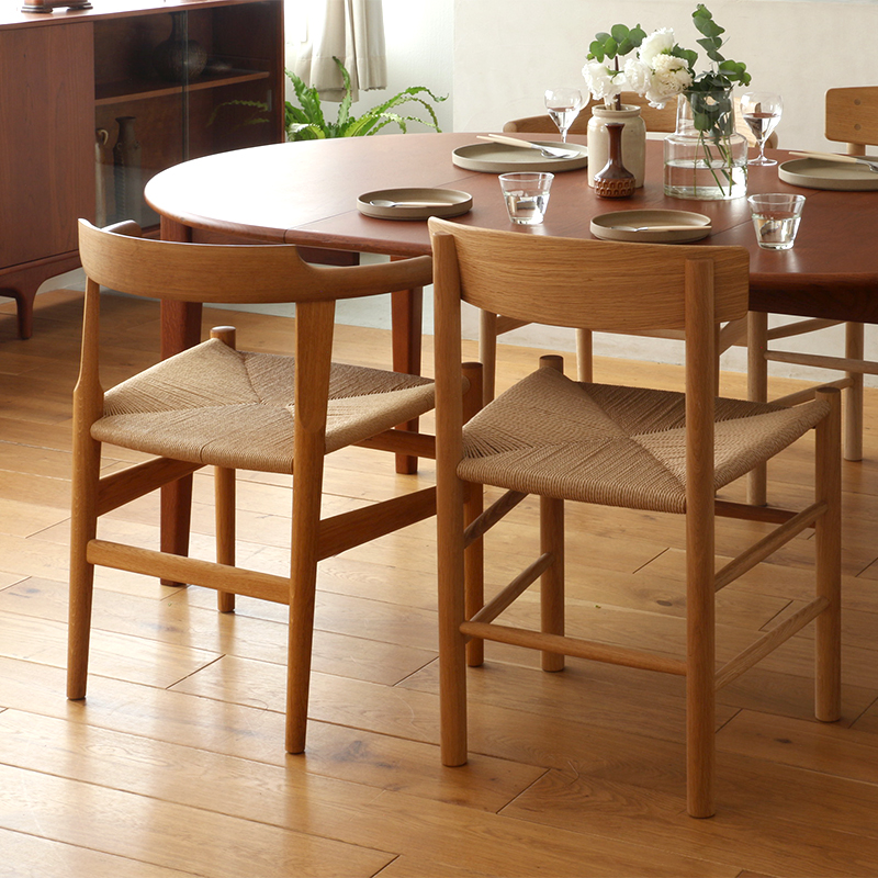 folkダイニングテーブルのヴィンテージレッドに合わせるおすすめの