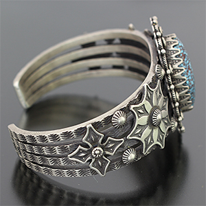 ナバホ族 Ivan Howard キングマン ワイヤーワーク バングル 【送料無料】