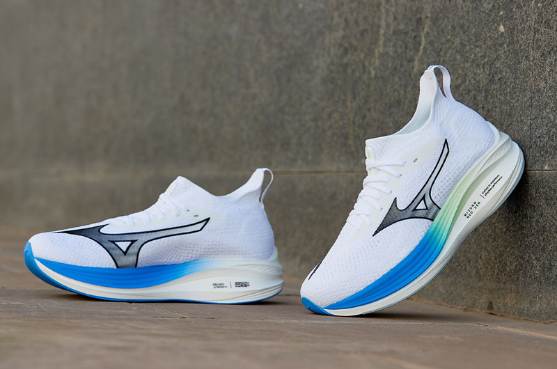 ellyさん専用 Mizuno Racing ランニングシューズ ホワイト スピード