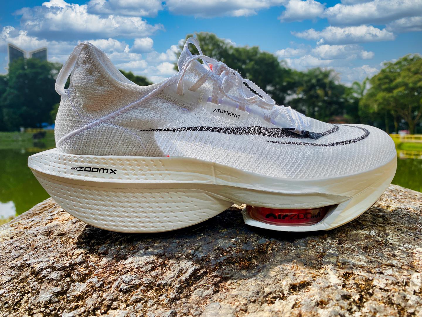 NIKE AIR ZOOM ALPHAFLY NEXT％2 27センチ 【公式通販】