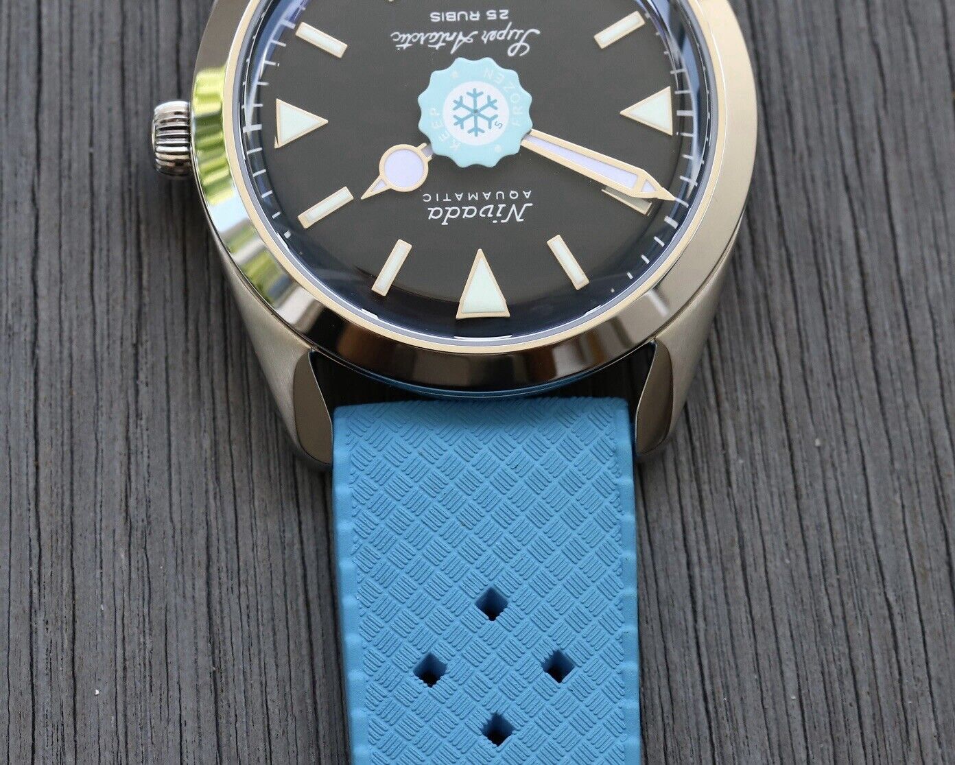 Nivada Grenchen x Seconde Seconde Super Antarctic Keep Frozen