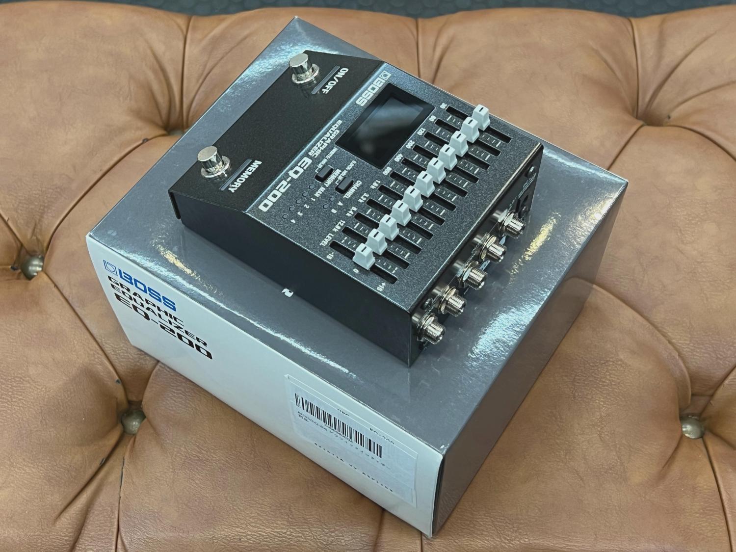 BOSS EQ-200 グラフィックイコライザー 【公式通販】