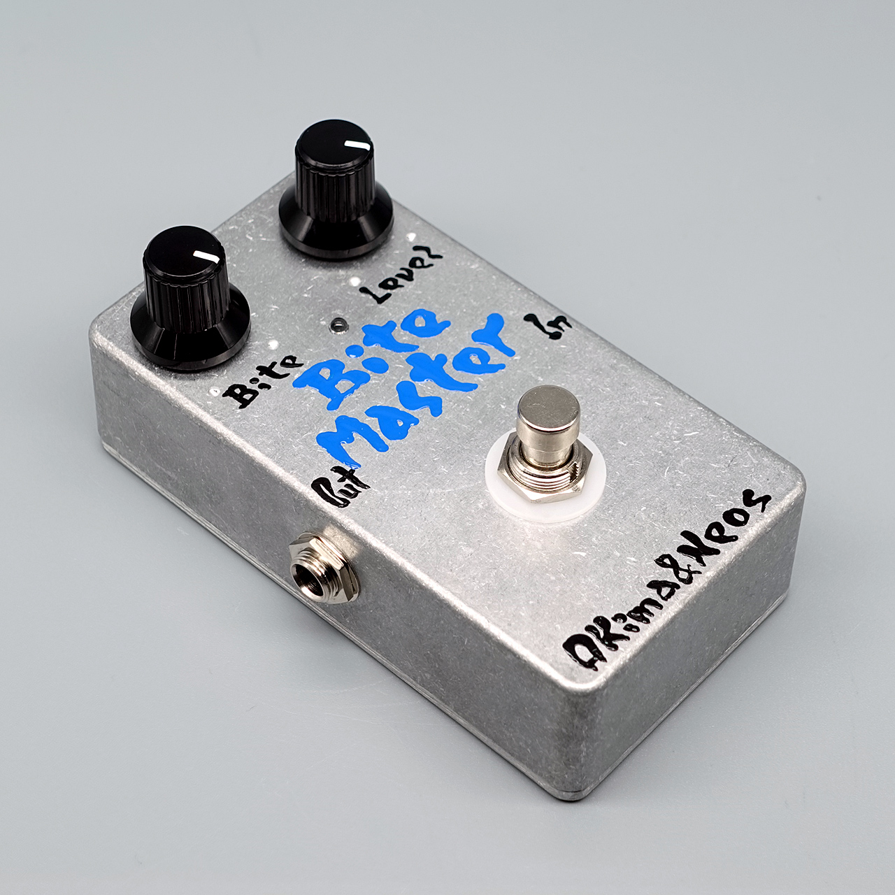 AKIMA&NEOS アキマ＆ネオス Bite Master | ワタナベ楽器店 大阪店