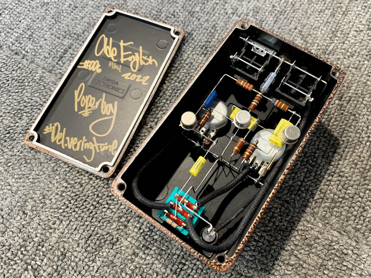 Paperboy Pedals edals Olde English | ワタナベ楽器店 京都本店