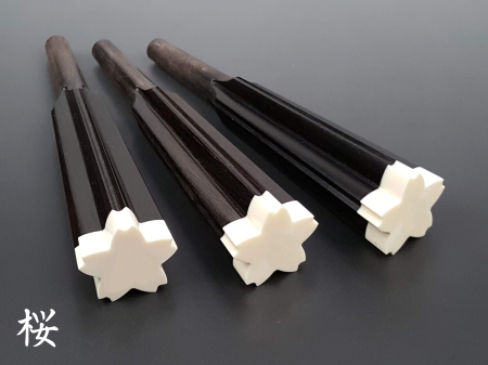 頭象牙・黒檀糸巻き（津軽三味線用）