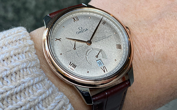 大幅アップグレードの実力は？ 刷新されたオメガの「デ・ヴィル