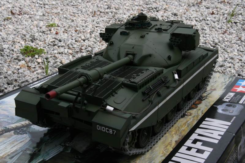 O-1965】タミヤ チーフテン 1/25 戦車 ラジコン 車種不明 ジャンク O