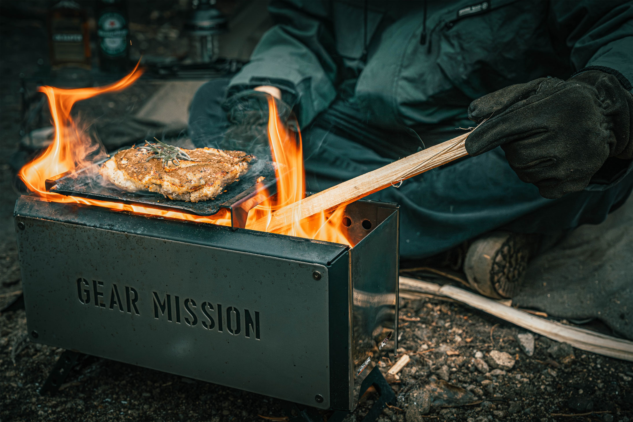 GEAR MISSIONシリーズから専用タンク、専用収納バッグ、焚火台の拡張