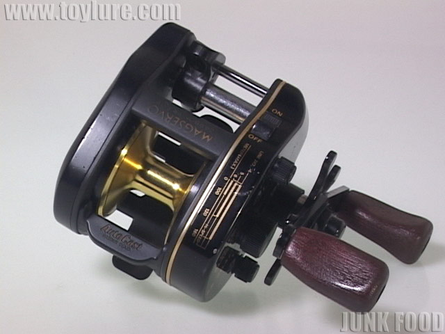 JUNK FOOD item: R-10376 ミリオネアマグサーボ SS-20AC