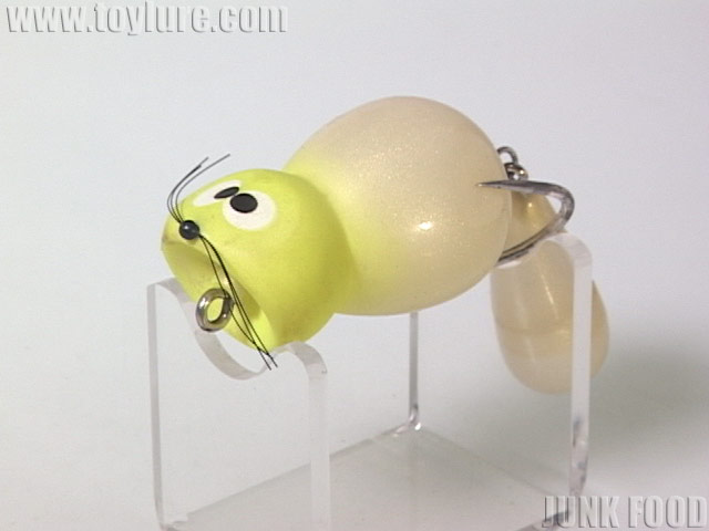 JUNK FOOD item: J-50099 アライくん フロッグポッパー