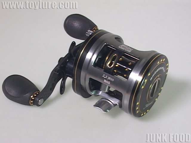 JUNK FOOD item: R-12598 モラム ZX3600 MAG