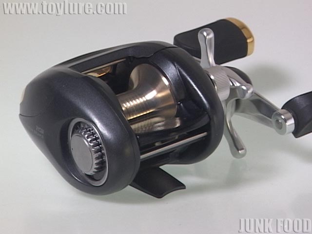 JUNK FOOD item: R-8819 イクシオーネ F300RM