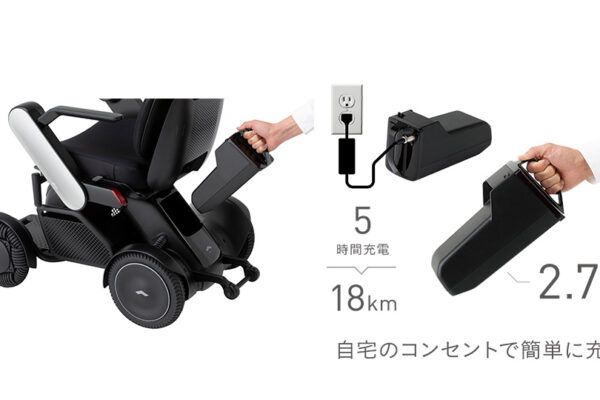 極美品☆WHILL Model CK2 電動車いす シニアカー 白 電動車いす WHILL