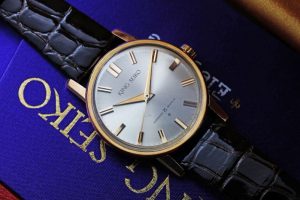 ファーストモデル J14102E ヴィンテージウォッチ買取 【東京 宅配買取】