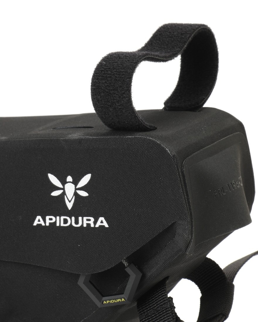 フレームバッグ【RACING FRAME PACK 4L】｜APIDURA（アピデュラ