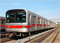 丸ノ内線02系分岐車｜東京メトロ