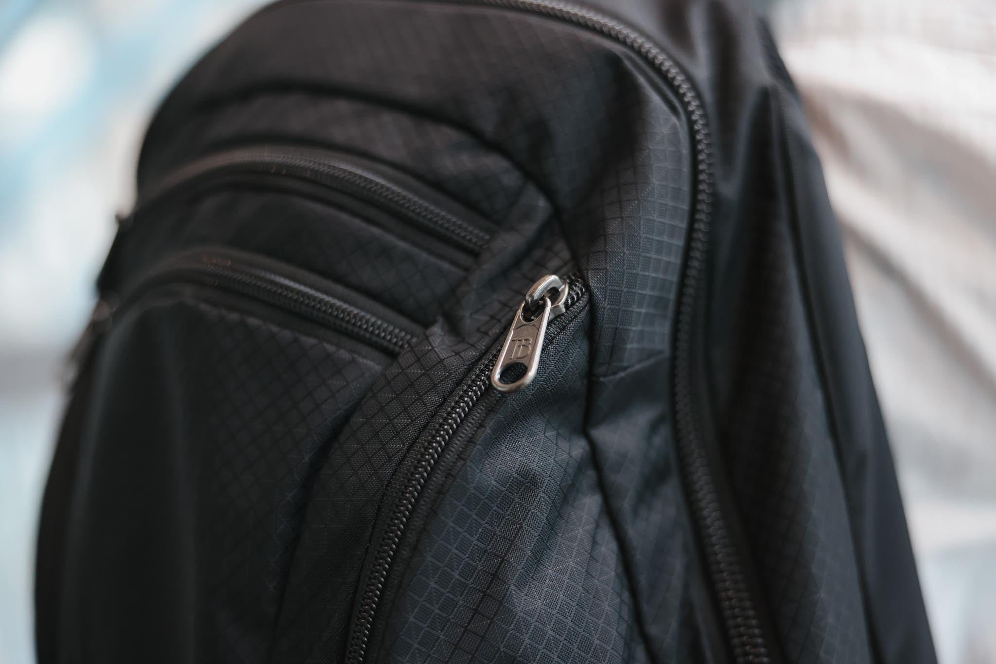 TOM BIHN Synik 26, Everyday Carry & Travel Backpack, 26L