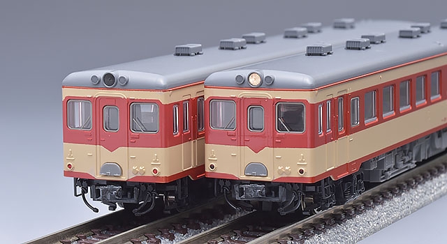 国鉄 キハ26形ディーゼルカー（初期急行色・一段窓）セット｜製品情報