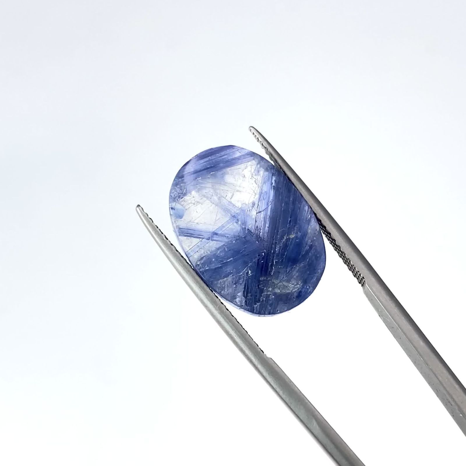 カイヤナイトインクォーツ ブラジル産 12.40ct / 18.8x13.4mm前後