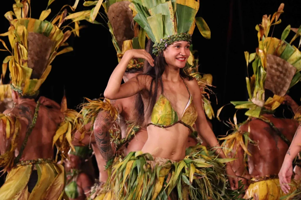タヒチアンダンスの衣装 - Tahiti Tourisme