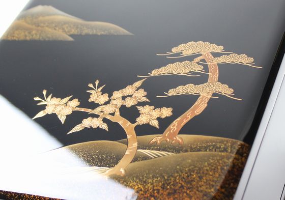 輪島塗 三段重箱（平台付き）松に桜蒔絵 858,000円税込 | 輪島塗の