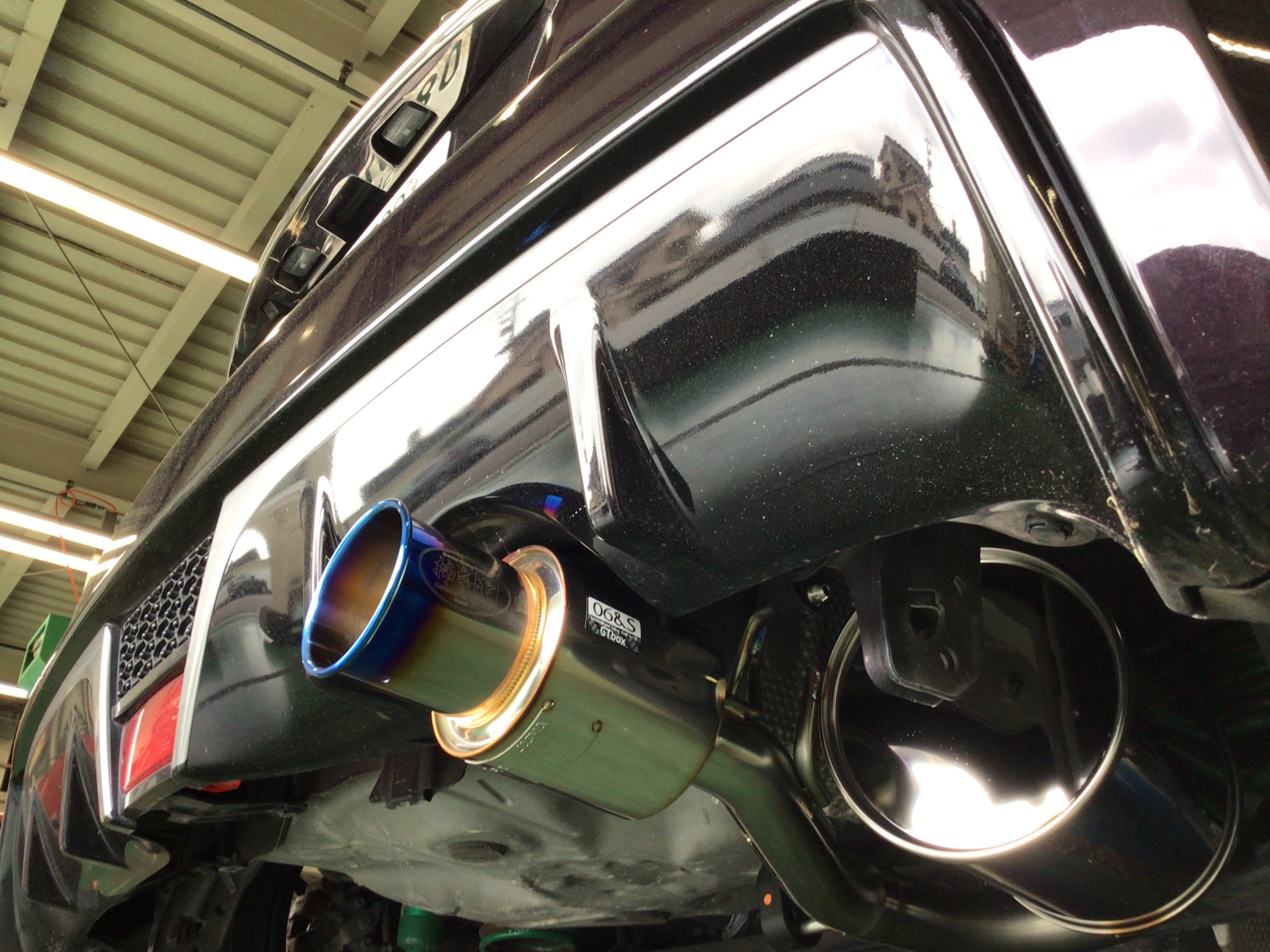 記事紹介 マフラー交換作業 トヨタ・ヴィッツG's | 店舗おススメ情報