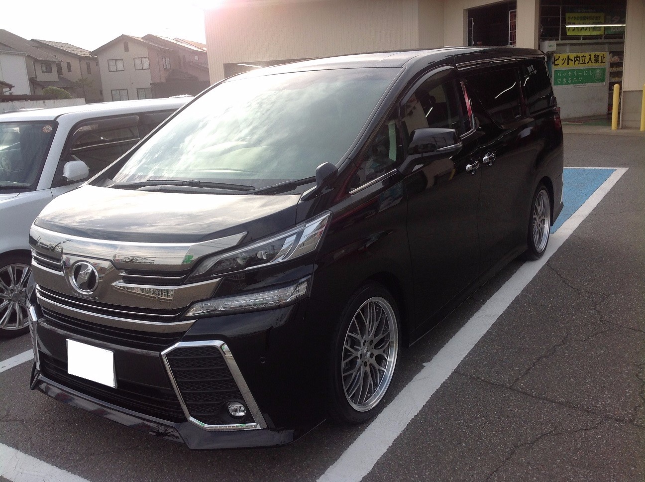 ヴェルファイア ロクサーニ20インチ | 店舗おススメ情報 | タイヤ館