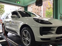 ポルシェ マカン スタッドレスセット | 店舗おススメ情報 | タイヤ館