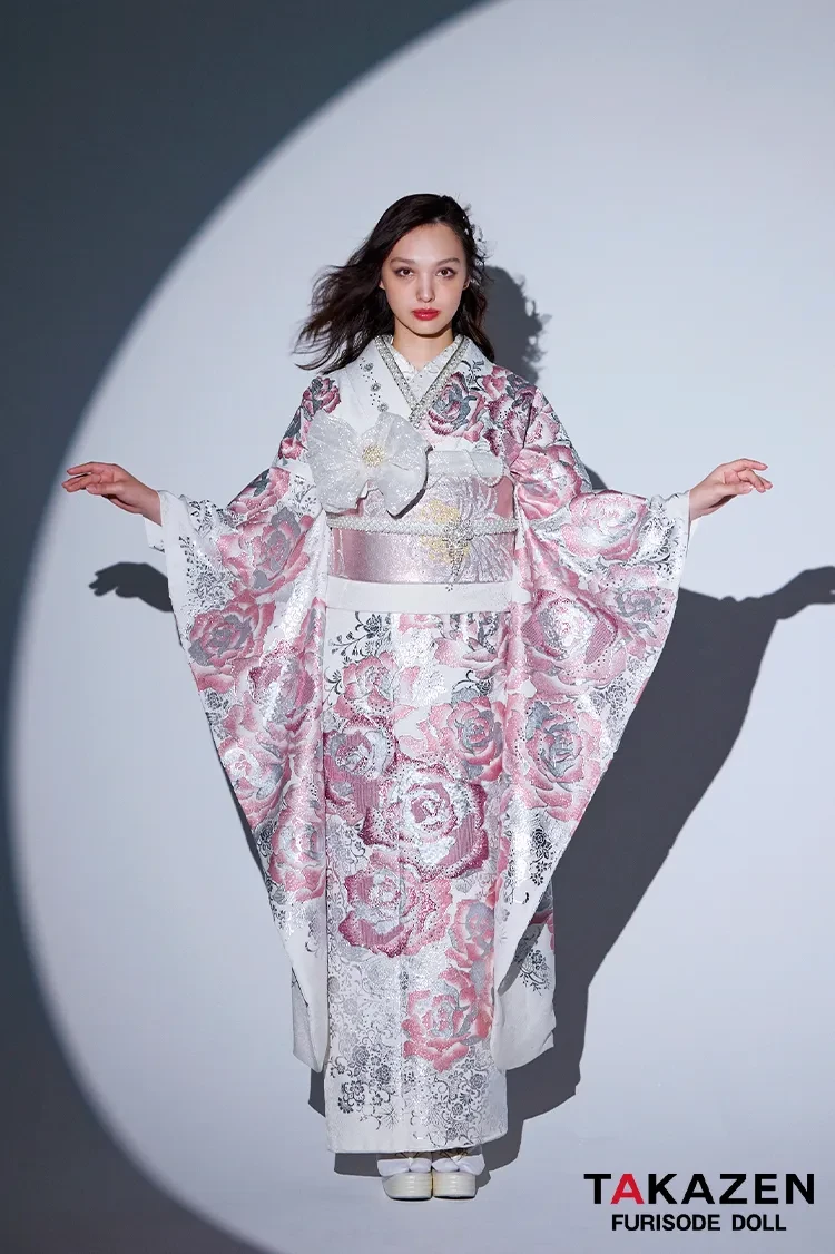 最新作モード 白ピンク バラ柄 一番目立つ 派手かわいい 姫ギャル