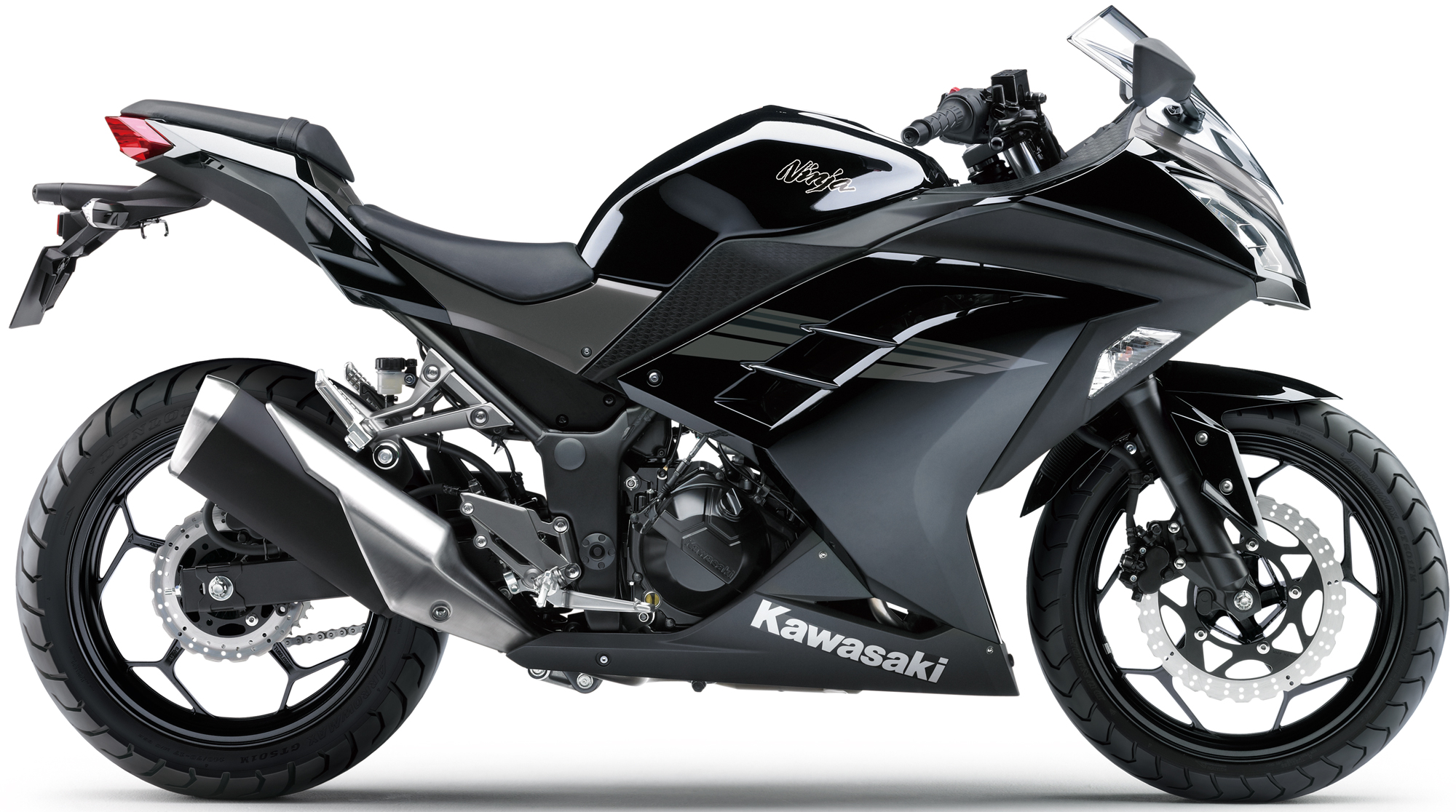 カラーバリエーションを一新した2017年モデルのニンジャ250が2016年9月