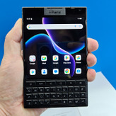 ようやくBlackBerry復活を感じさせてくれるUnihertz「Titan 2」実機を