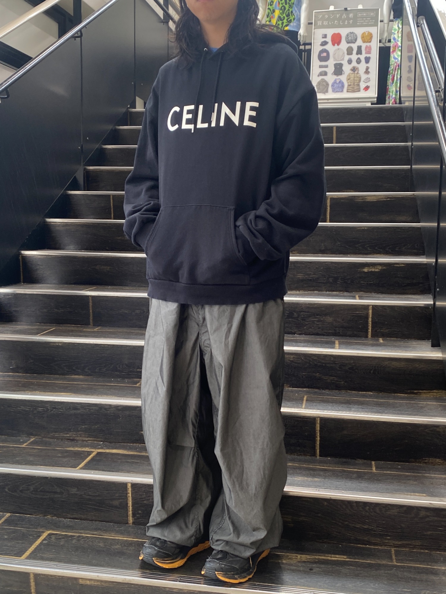 CELINE ブラック フード付きパーカー セットアップ - メルカリ CELINE