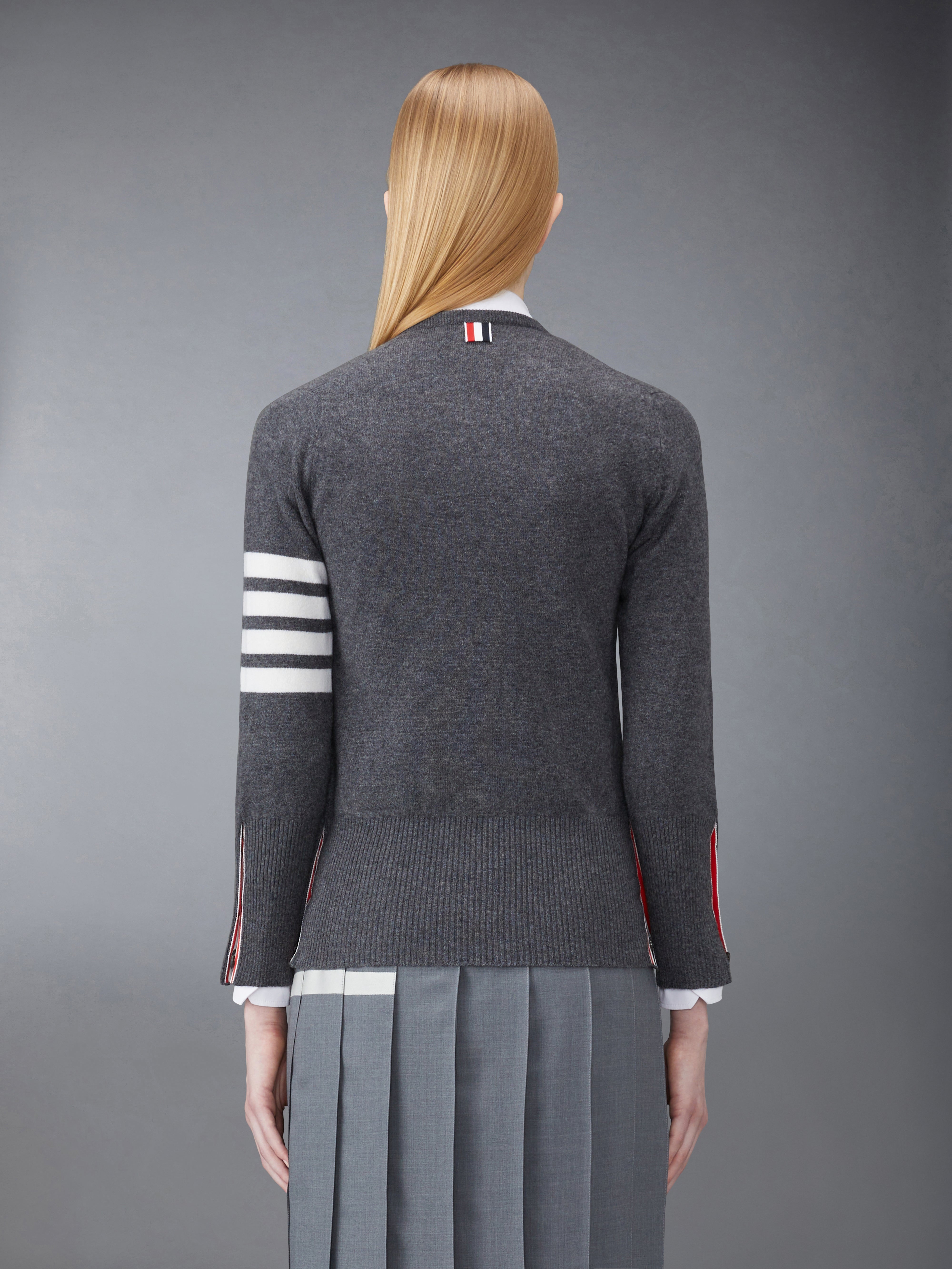クラシック カシミヤ 4BAR クルーネック カーディガン | Thom Browne