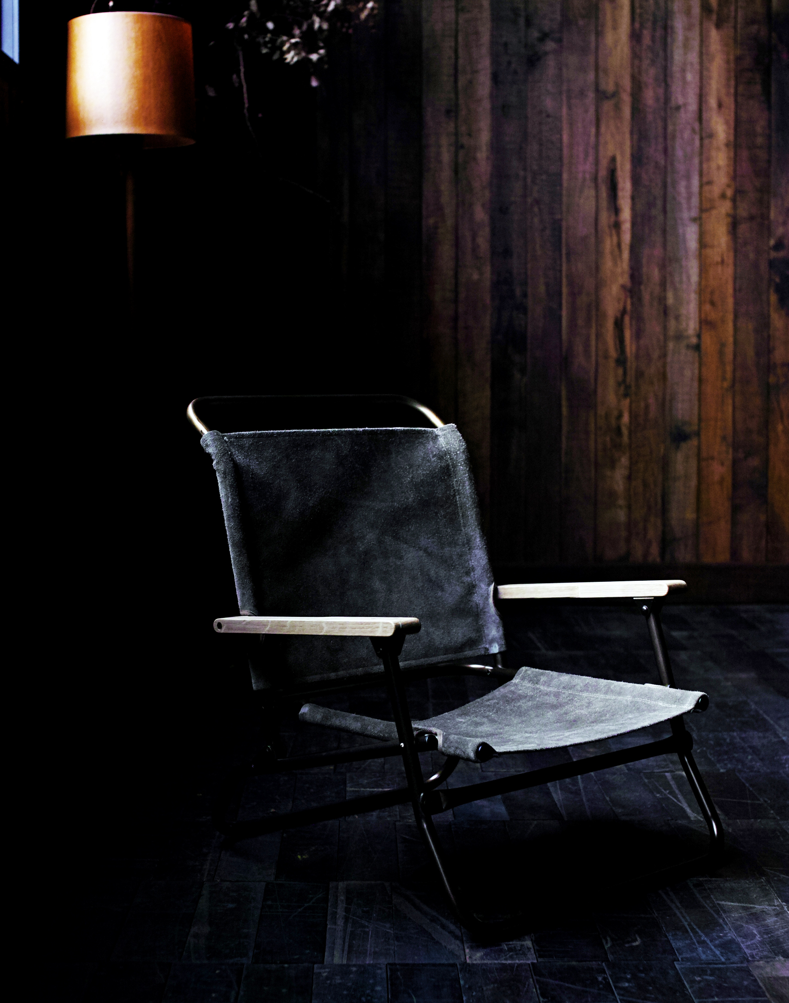 hobo×TRUCK Waterproof Leather Folding Low Chair | TRUCK FURNITURE