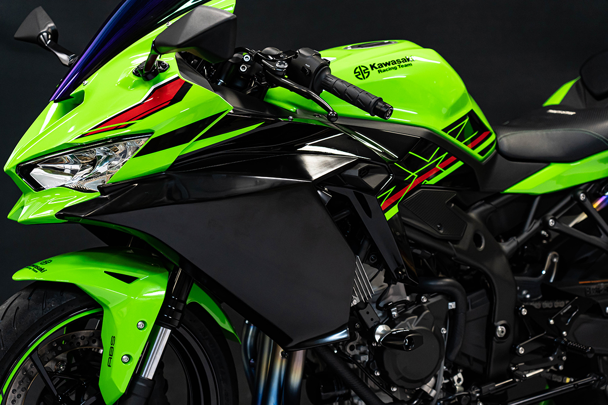 新製品情報】ZX-25R/ZX-4R ハーフサイドカウル | TRICK STAR 製品