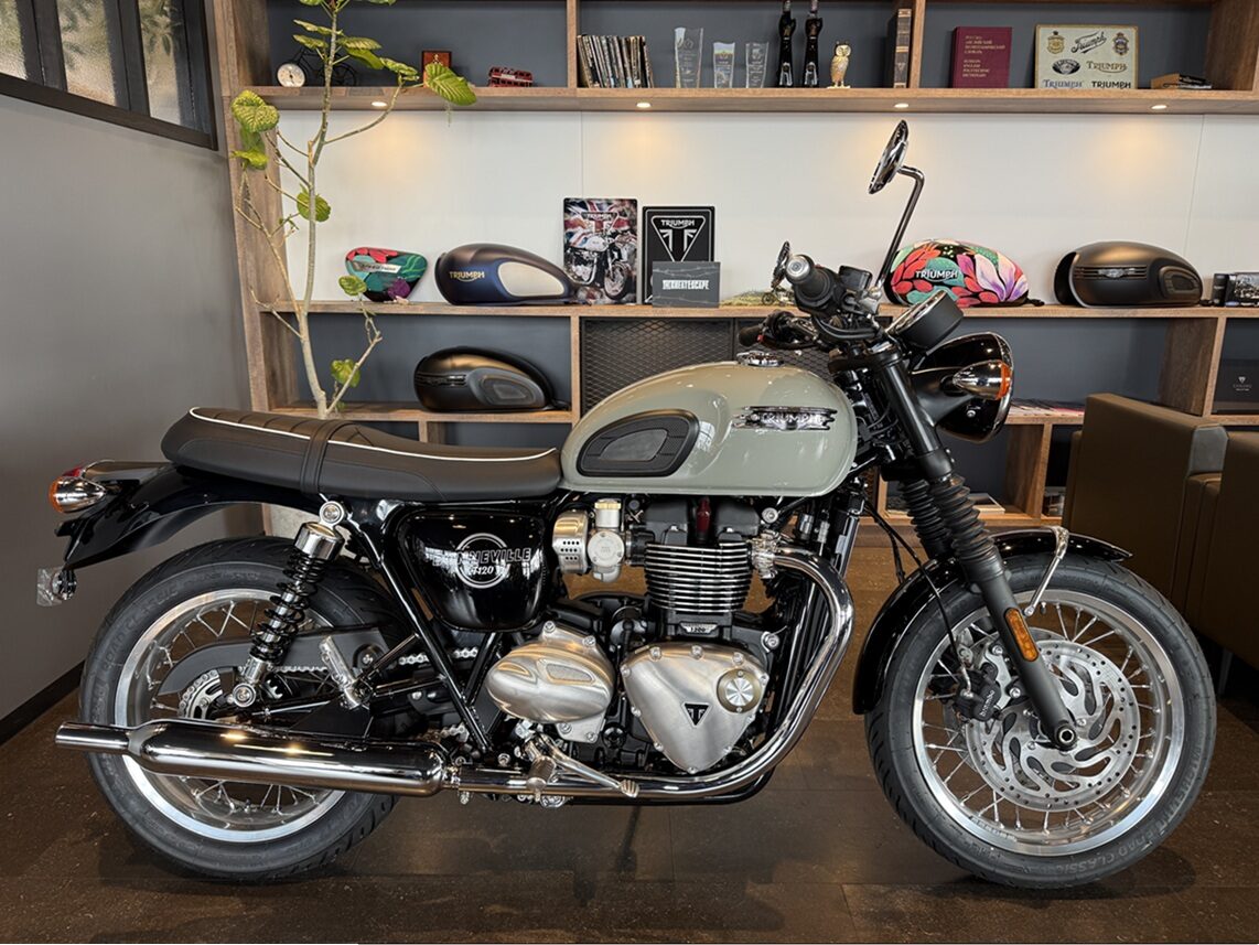 最新モデルのボンネビルT100・T120入荷しました🐯✨！！【トライアンフ