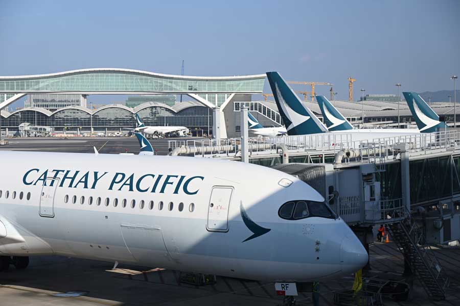 CX B-HUI キャセイパシフィック航空 Aviationtag ホワイト 2021-09-10