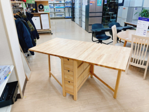 IKEA（イケア）の折りたたみテーブルを出張買取いたしました