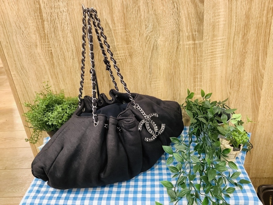 CHANEL(シャネル)巾着チェーンショルダーバッグが買取入荷致しました