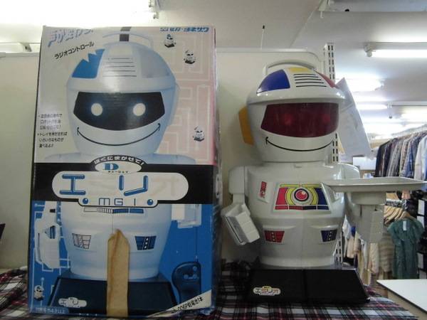 1990年代のセガヨネザワ製ラジコンロボット【DJ エミリオ】完動品を