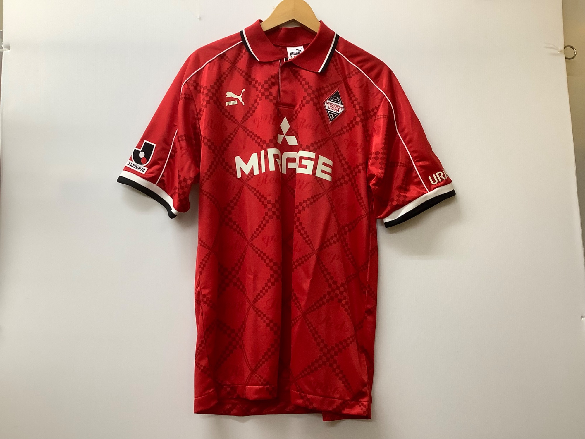 サッカー好き必見! 浦和レッズユニフォームの買取を行ってます‼｜2024