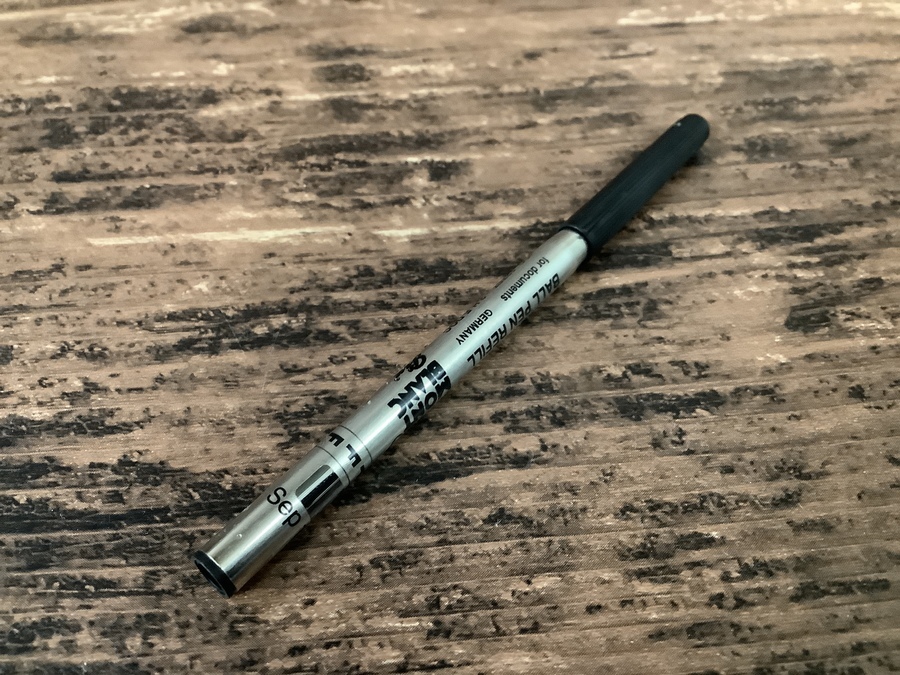 ダイヤモンドのついたMONTBLANC【モンブラン】のボールペンが入荷しま