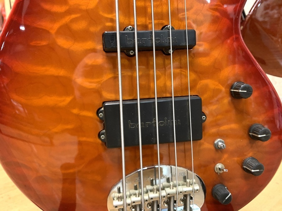 LAKLAND(レイクランド)の5弦ベースSL55-94 Deluxeが買取入荷しました