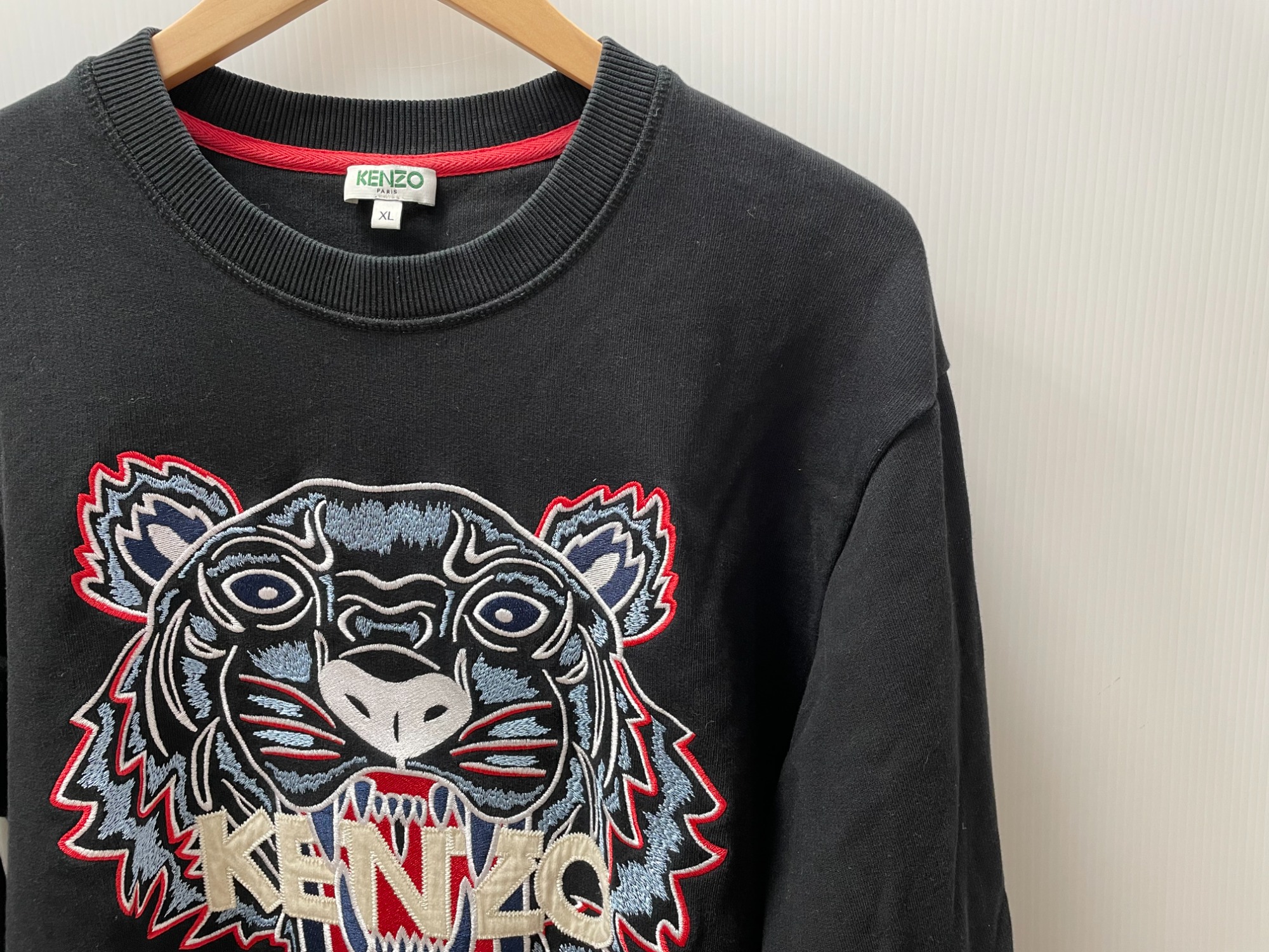 KENZO ブラック 刺繍 トレーナー KENZO ブラック トレーナー 虎刺繍