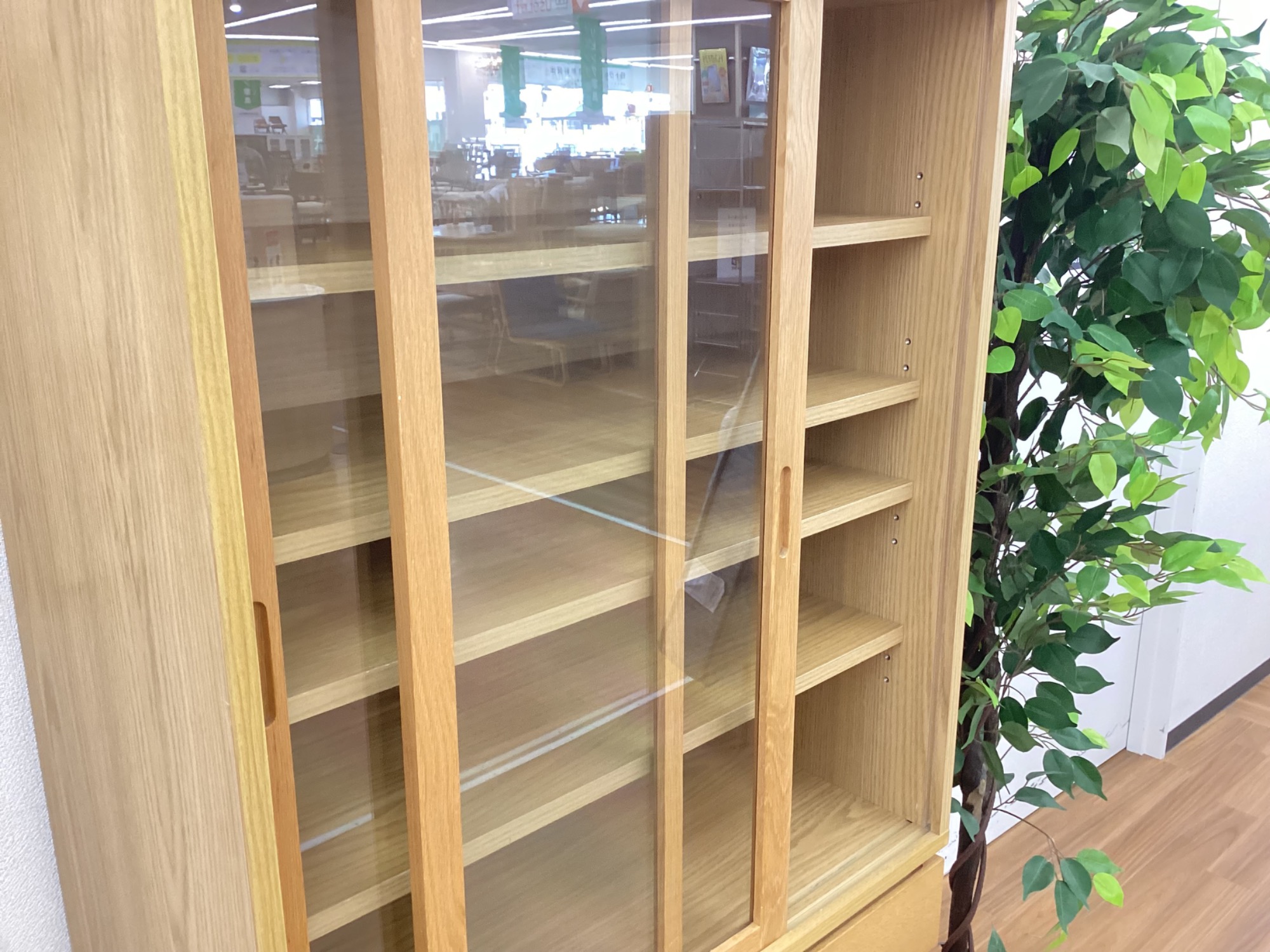 無印良品】新品では手に入らない廃盤品！2枚扉スライド式食器棚が入荷