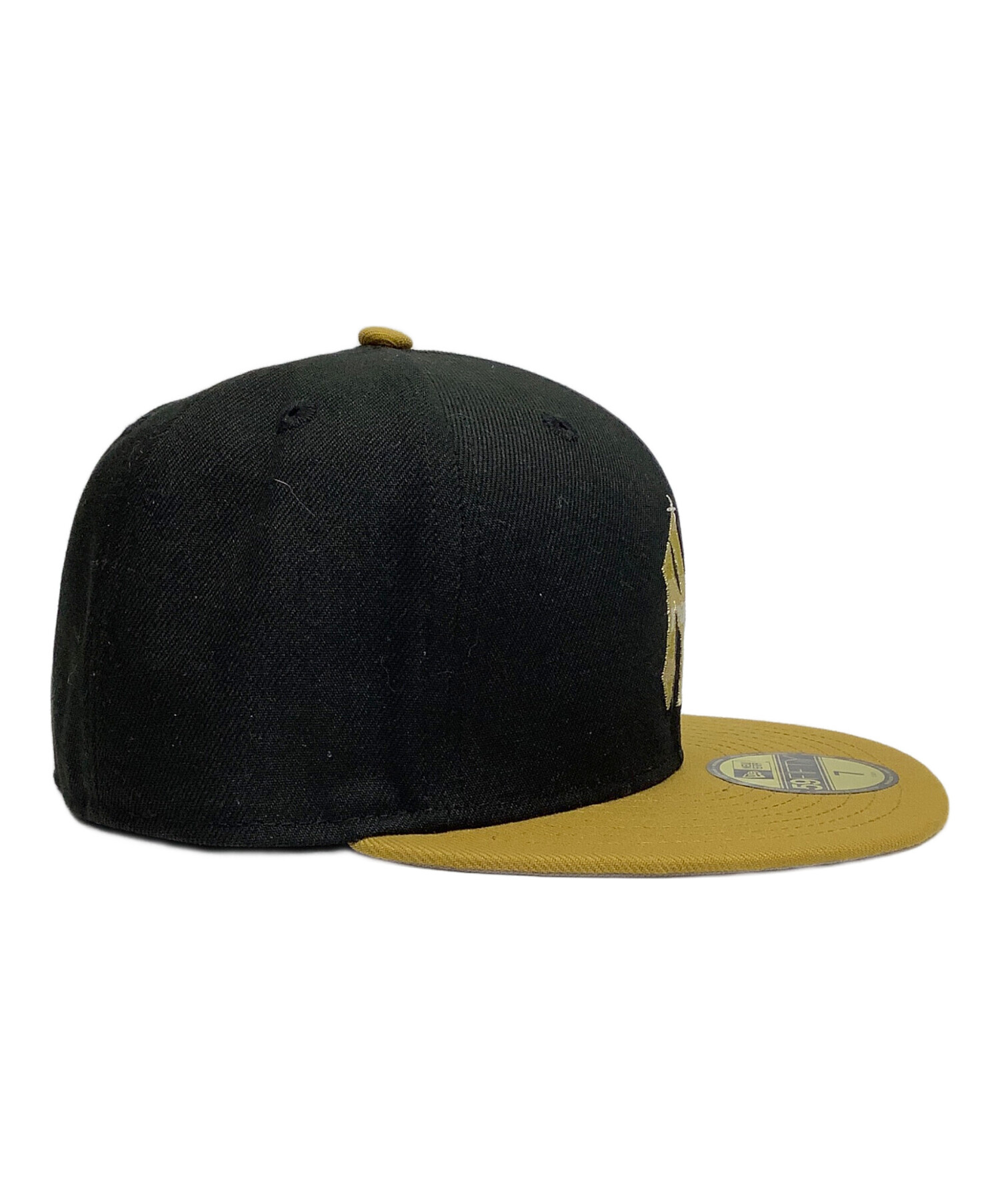 中古・古着通販】New Era (ニューエラ) キャップ ブラック×ゴールド