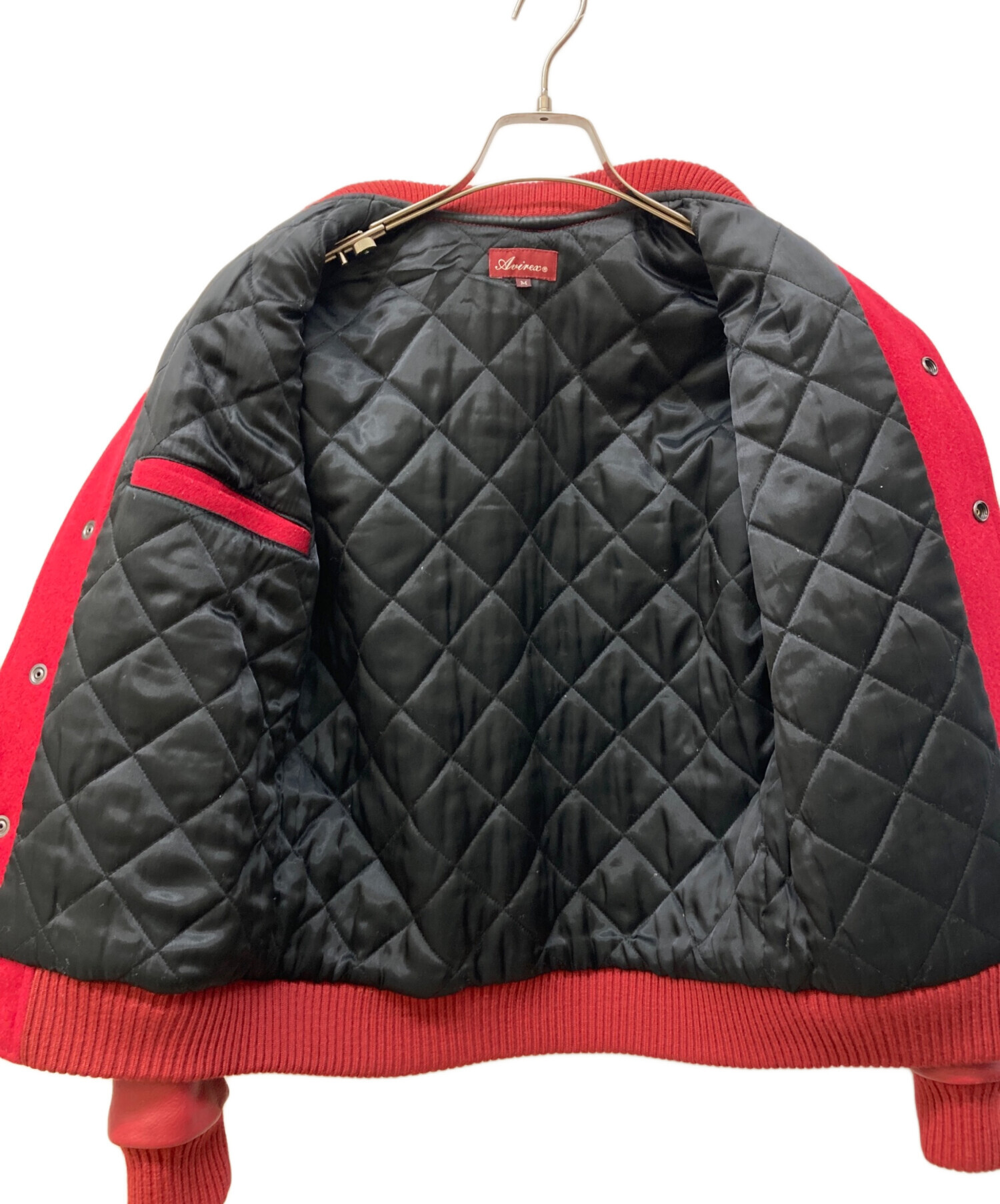 中古・古着通販】AVIREX (アヴィレックス) 袖レザースタジャン レッド