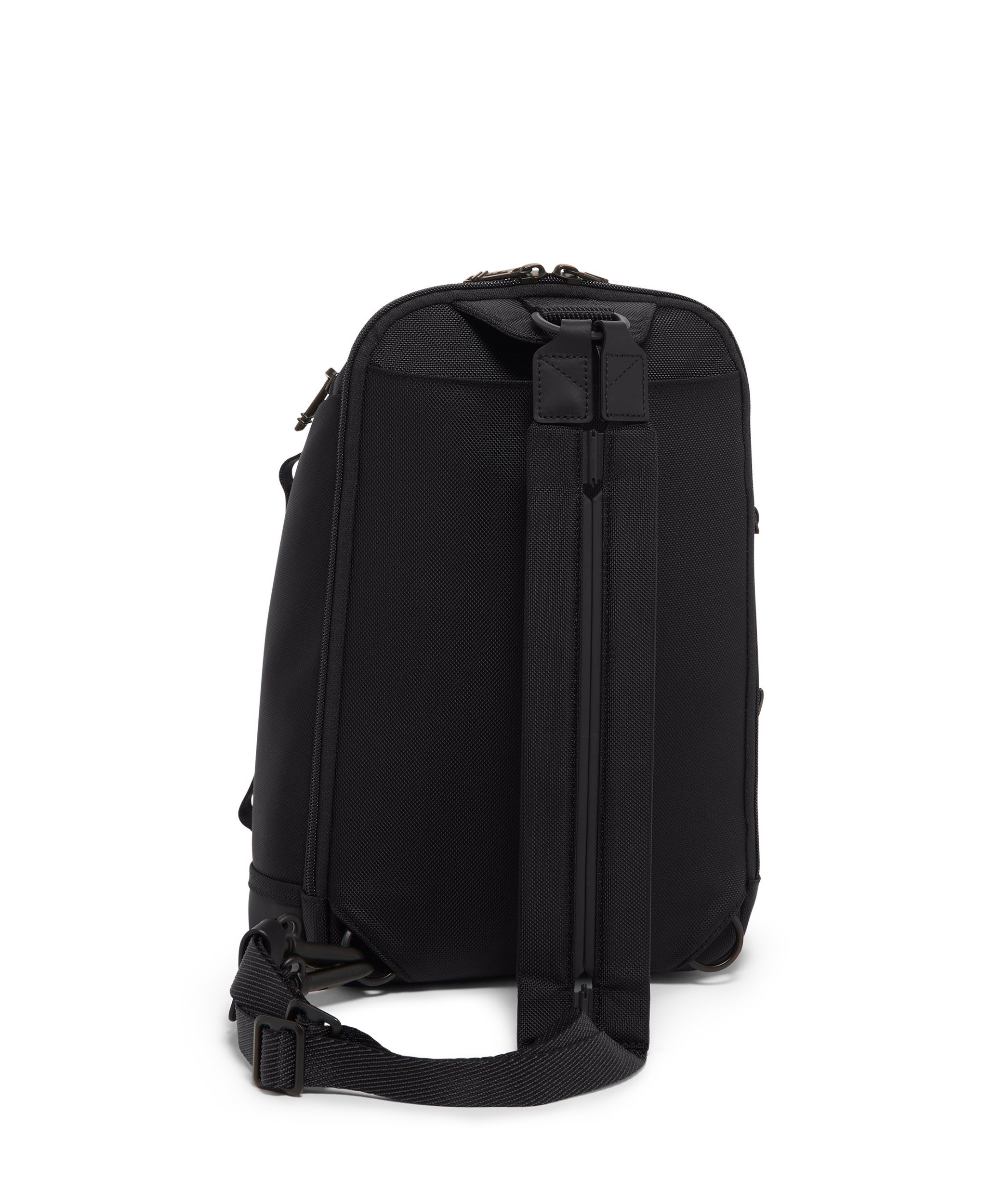コ*メ様 極美品TUMI 「ナイト」スリング オールレザー 楽天市場